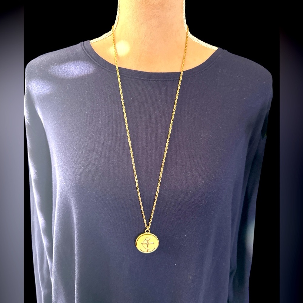 Goldtone Nautical Necklace with Enamel pendant with Anchor. (B-R)